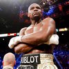 Флойд Мейвезер провів виставковий поєдинок з екс-бійцем Bellator