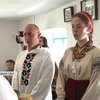 На Хмельниччині відтворюють стародавні весільні обряди